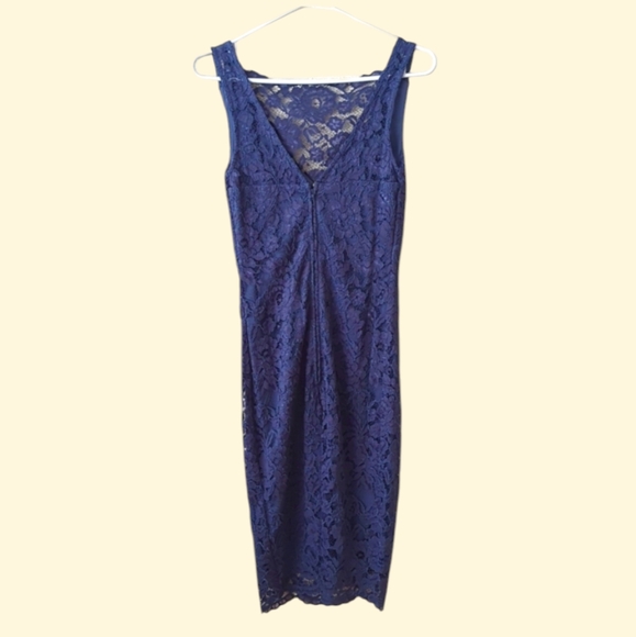 Elegant Le Chateau Floral Lace Blue Dress - Size 0 / XS - Picture 4 of 5